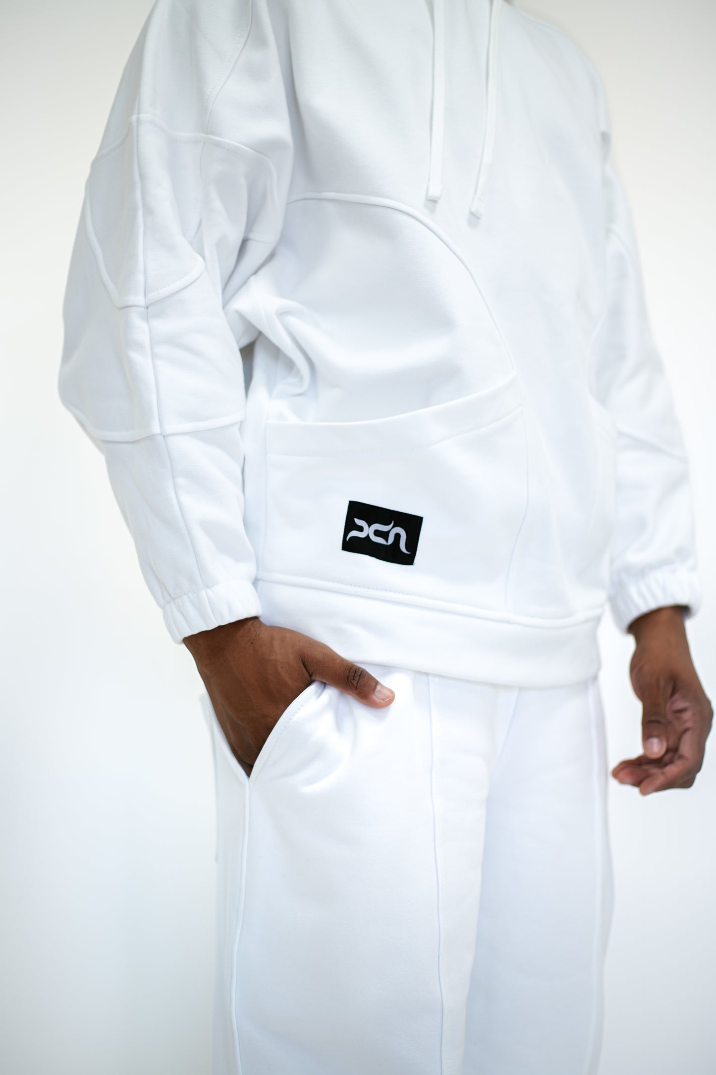 FELPA OVERSIZE “PURE WHITE”